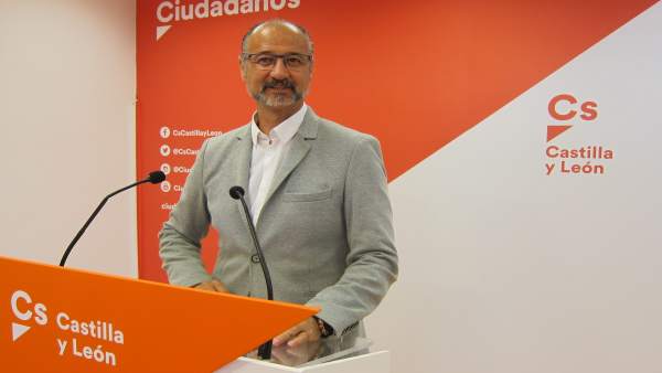 Valladolid. Fuentes analiza la situación política de CyL Valladolid. Fuentes analiza la situación política de CyL