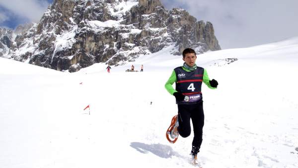 Cantabria acogerá en marzo el Campeonato Mundial de Raquetas de Nieve Cantabria acogerá en marzo el Campeonato Mundial de Raquetas de Nieve