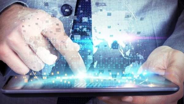 El PSOE quiere garantizar el acceso a Internet y telefonía entre los colectivos más vulnerables. El PSOE quiere garantizar el acceso a Internet y telefonía entre los colectivos más vulnerables.