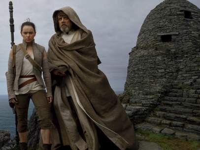 Daisy Ridley y Mark Hamill en 'Star Wars: Los últimos Jedi'