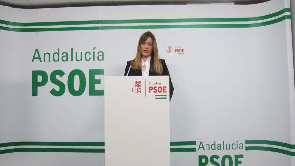 La parlamentaria andaluza por el PSOE de Huelva Modesta Romero. La parlamentaria andaluza por el PSOE de Huelva Modesta Romero.