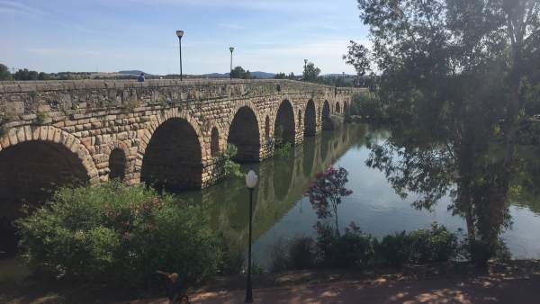 Puente romano sobre el Guadiana de Mérida Puente romano sobre el Guadiana de Mérida