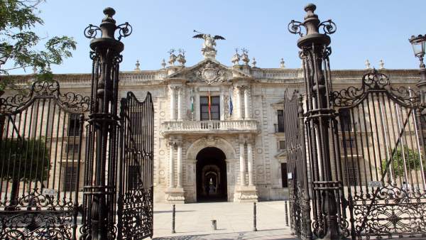 Rectorado de la Universidad de Sevilla Rectorado de la Universidad de Sevilla