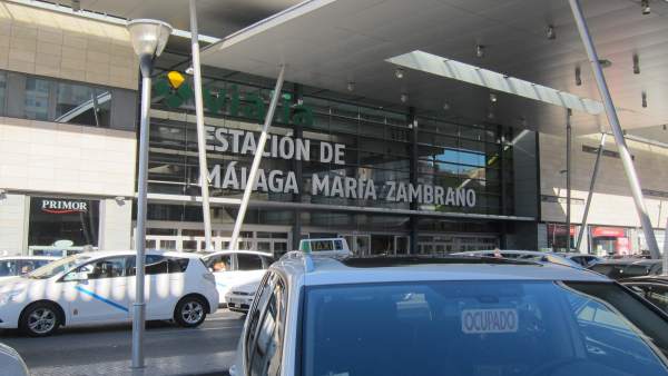 Estación Málaga María Zambrano, Taxi, Tren, estación, Vialia Estación Málaga María Zambrano, Taxi, Tren, estación, Vialia