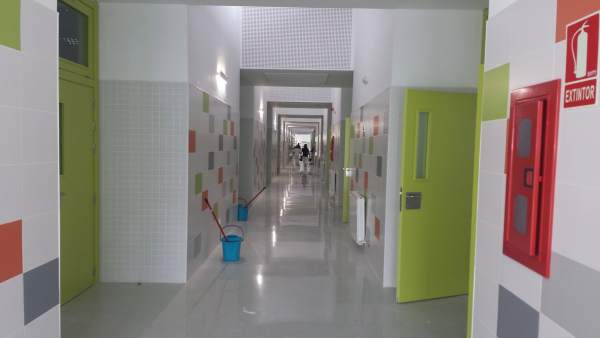 Colegio publico Las naciones Velez málaga deja aulas prefabricadas por nuevo edi Colegio publico Las naciones Velez málaga deja aulas prefabricadas por nuevo edi