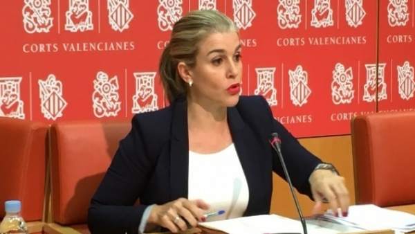 Eva Ortiz en rueda de prensa Eva Ortiz en rueda de prensa