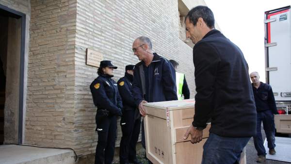Llegada de los bienes a Sijena. Llegada de los bienes a Sijena.