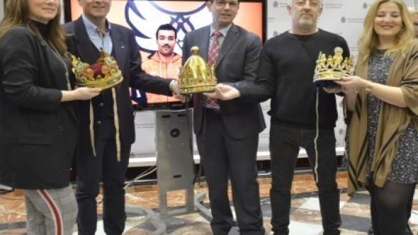 Reyes y Reinas de la Cabalgata de 2018 con Francisco Cuenca Reyes y Reinas de la Cabalgata de 2018 con Francisco Cuenca