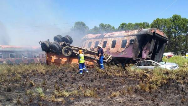 Accidente de tren en Sudáfrica Accidente de tren en Sudáfrica