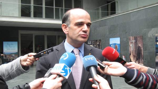 Alberto Catalán. Alberto Catalán.