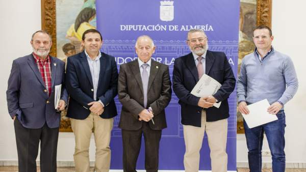 Amat junto a los alcaldes de Armuña, Albox y Purchena Amat junto a los alcaldes de Armuña, Albox y Purchena