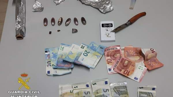 Remitiendo Np Opc Huelva 'La Guardia Civil Interviene 16 Kilogramos De Pulpo Inm Remitiendo Np Opc Huelva 'La Guardia Civil Interviene 16 Kilogramos De Pulpo Inm