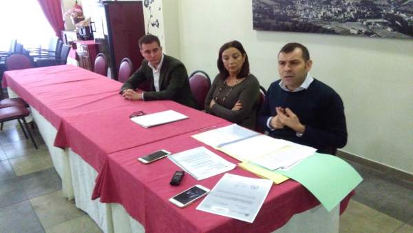 Rueda de Prensa PP en Cangas de Onís Rueda de Prensa PP en Cangas de Onís