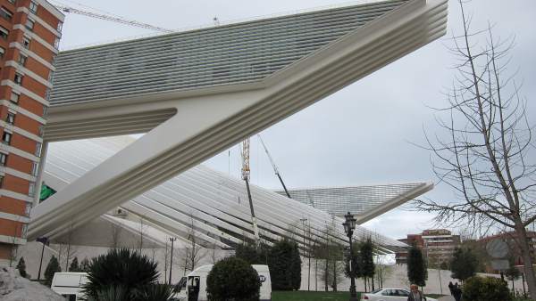 Edificio Buenavista en Oviedo, de Santiago Calatrava Edificio Buenavista en Oviedo, de Santiago Calatrava
