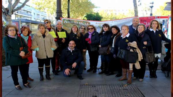 Concentración de asociación de bebés robados Concentración de asociación de bebés robados