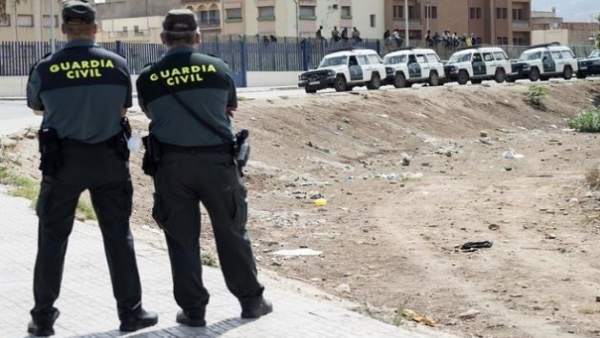 GUARDIA CIVIL GUARDIA CIVIL