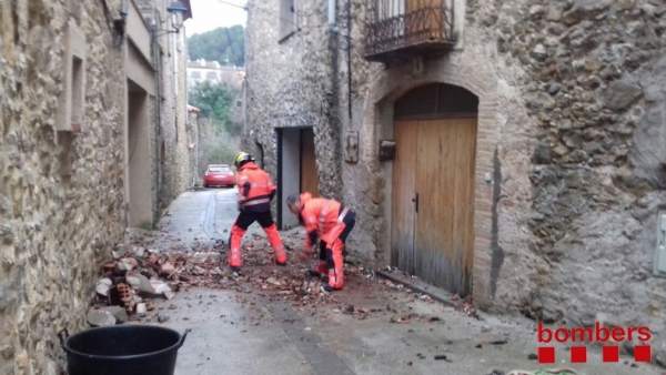 Actuación de los Bombers en Cistella (Girona) Actuación de los Bombers en Cistella (Girona)