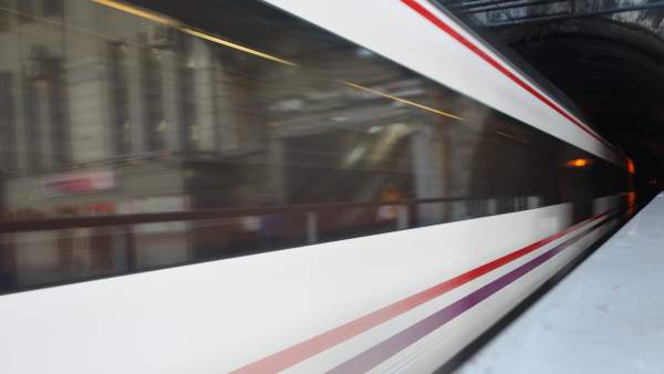 Tren, trenes de Cercanías de Renfe en Madrid Tren, trenes de Cercanías de Renfe en Madrid