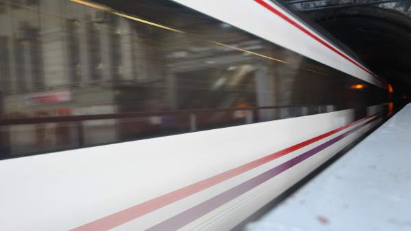Tren, trenes de Cercanías de Renfe en Madrid Tren, trenes de Cercanías de Renfe en Madrid