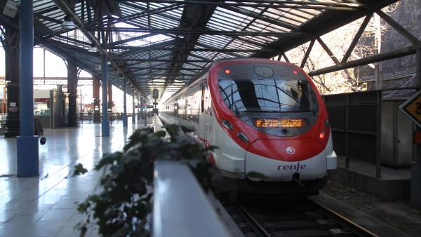 Tren, trenes de Cercanías de Renfe en Madrid Tren, trenes de Cercanías de Renfe en Madrid