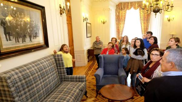 Visita guiada al Palacio de La Magdalena Visita guiada al Palacio de La Magdalena