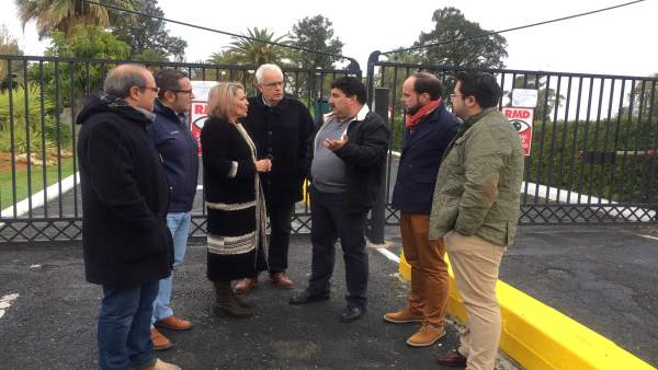 Dirigentes del PSOE visitan el parador de Ayamonte, cerrado temporalmente. Dirigentes del PSOE visitan el parador de Ayamonte, cerrado temporalmente.