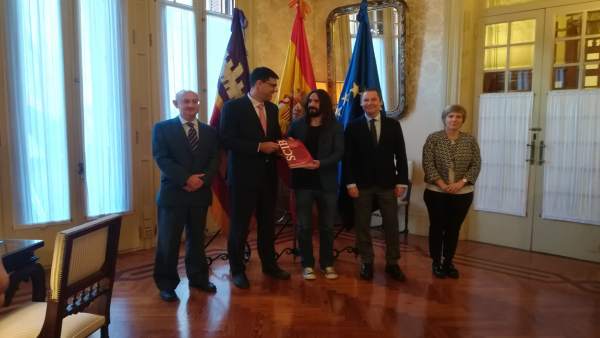 Entrega Del Informe De La Sindicatura De Comptes Entrega Del Informe De La Sindicatura De Comptes
