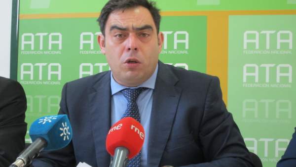 El presidente de ATA Andalucía, Rafael Amor El presidente de ATA Andalucía, Rafael Amor