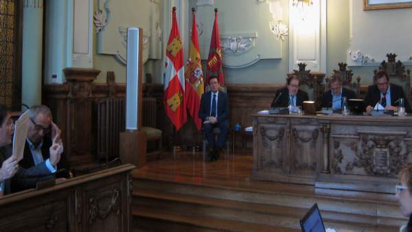 Debate en el Pleno del Ayuntamiento de Valladolid Debate en el Pleno del Ayuntamiento de Valladolid