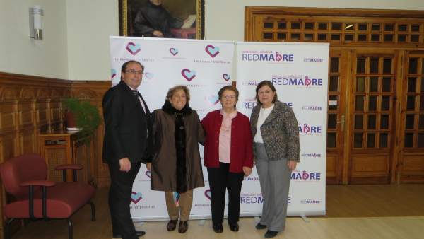 Acto de entrega de Hermanas Hospitalarias. Acto de entrega de Hermanas Hospitalarias.