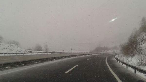 Nieve en la carretera Nieve en la carretera
