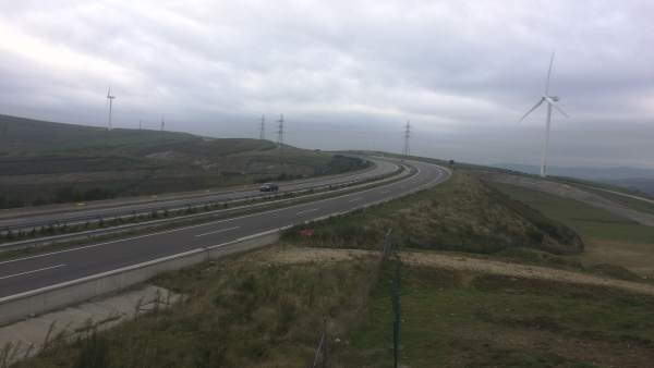 Autovía A-8 con niebla y mal tiempo, Lugo, Mondoñedo Autovía A-8 con niebla y mal tiempo, Lugo, Mondoñedo