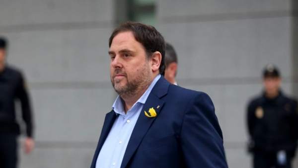Junqueras llega a la Audiencia Nacional para declarar por rebelión. Junqueras llega a la Audiencia Nacional para declarar por rebelión.