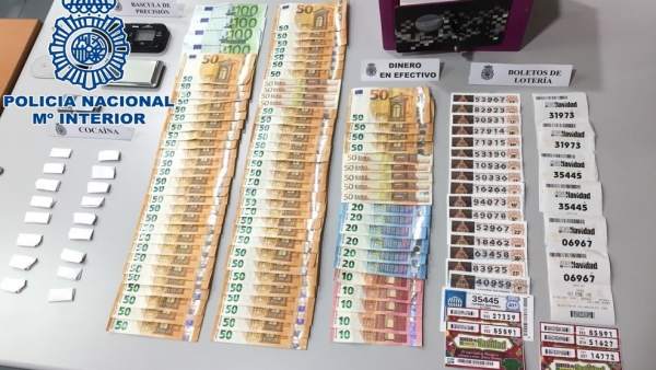 Nota De Prensa: 'La Policía Nacional Detiene A Un Hombre Por Un Delito Contra La Nota De Prensa: 'La Policía Nacional Detiene A Un Hombre Por Un Delito Contra La