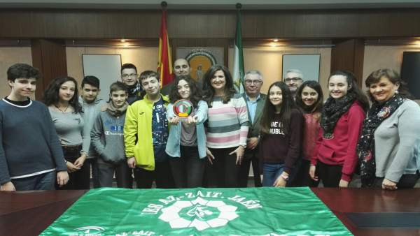Nota De La Junta Y Foto Caballero Recepción Ganadores Premio Andalucía Joven Ies Nota De La Junta Y Foto Caballero Recepción Ganadores Premio Andalucía Joven Ies