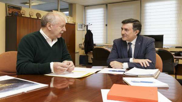 Mañanes se reúne con el alcalde de Reinosa Mañanes se reúne con el alcalde de Reinosa