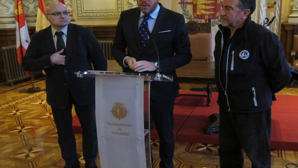 Óscar Puente, Gómez Iglesias (I) Y José Manuel Navas (D) Óscar Puente, Gómez Iglesias (I) Y José Manuel Navas (D)