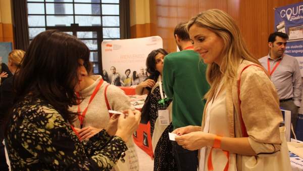 Profesora español encuentro internacional málaga ecele Fedele turismo idiomático Profesora español encuentro internacional málaga ecele Fedele turismo idiomático