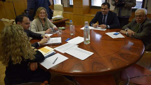 Reunión entre PSOE y PP para abordar los presupuestos de 2018 Reunión entre PSOE y PP para abordar los presupuestos de 2018