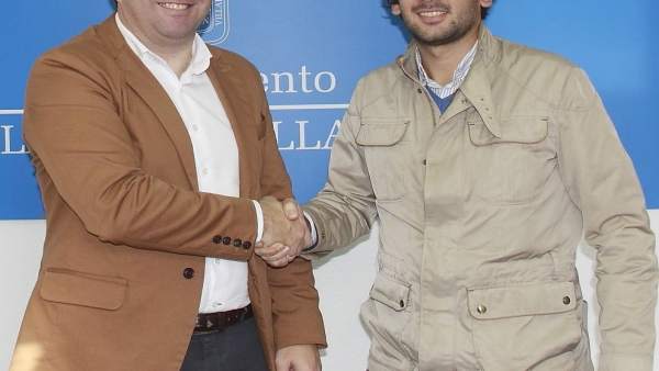 Firma de la adjudicación de la sexta fase de la nueva biblioteca de Los Palacios Firma de la adjudicación de la sexta fase de la nueva biblioteca de Los Palacios