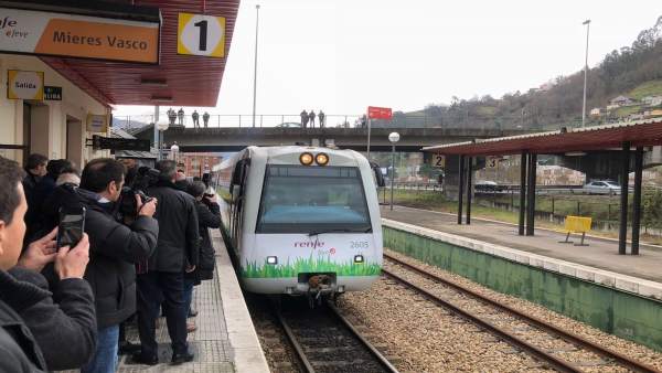 Primer tren de Gas Natural Licuado en Asturias Primer tren de Gas Natural Licuado en Asturias