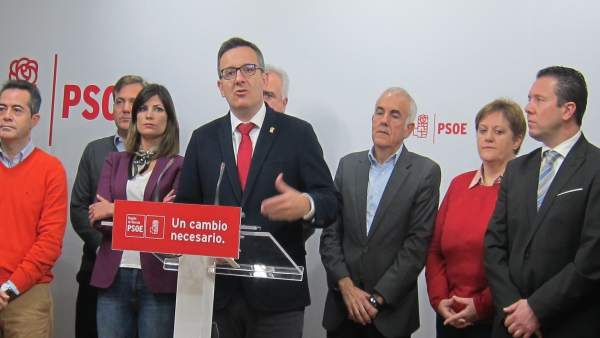 Rueda de prensa de Diego Conesa junto alcaldes PSOE Rueda de prensa de Diego Conesa junto alcaldes PSOE