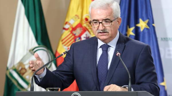 El vicepresidente de la Junta, Manuel Jiménez Barrios, en rueda de prensa El vicepresidente de la Junta, Manuel Jiménez Barrios, en rueda de prensa