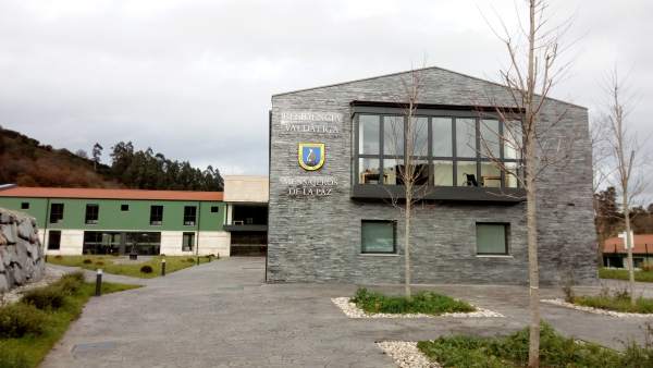 Residencia Mensajeros por la Paz en Valdáliga Residencia Mensajeros por la Paz en Valdáliga