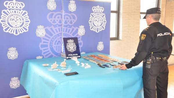 Policía Nacional Desmantela Varios Narcopisos Y Detiene A Tres Personas En Ponfe Policía Nacional Desmantela Varios Narcopisos Y Detiene A Tres Personas En Ponfe