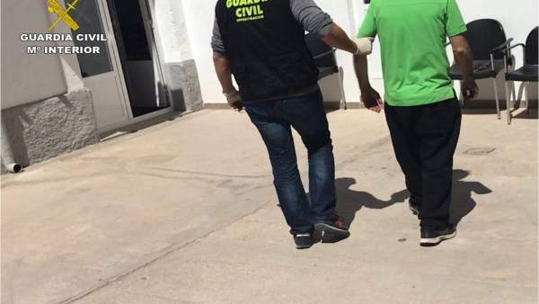 Uno de los detenidos Uno de los detenidos