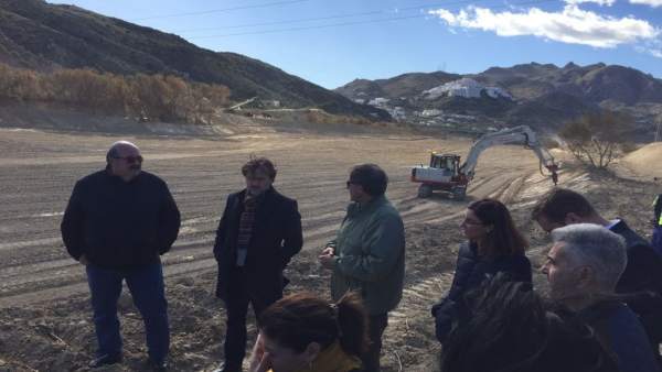 Fiscal visita las obras de adecuación del cauce Fiscal visita las obras de adecuación del cauce