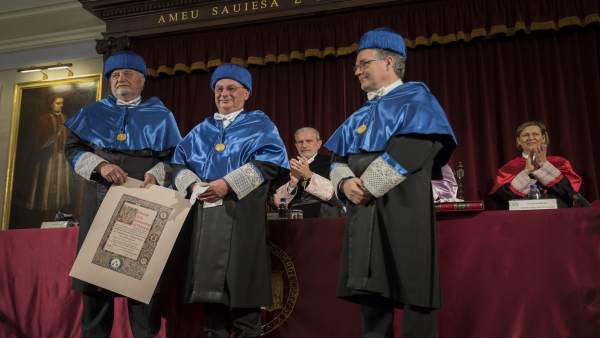 El biólogo Francisco Martínez Mojica investido doctor 'honoris causa' en la UV El biólogo Francisco Martínez Mojica investido doctor 'honoris causa' en la UV