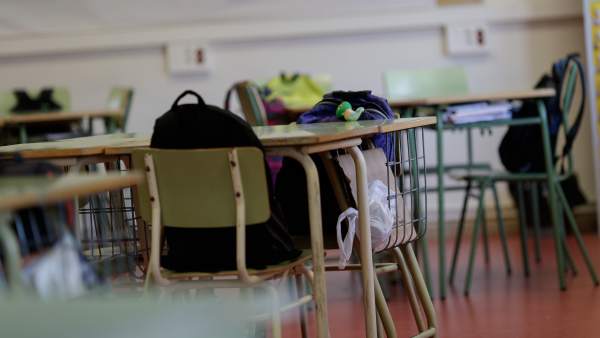 Sindicats valoren els canvis en el currículum de Secundària i Batxillerat encara que adverteixen de l'augment d'hores Sindicats valoren els canvis en el currículum de Secundària i Batxillerat encara que adverteixen de l'augment d'hores