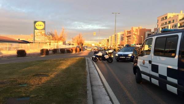 Avenida de Zamora cortada tras el accidente Avenida de Zamora cortada tras el accidente
